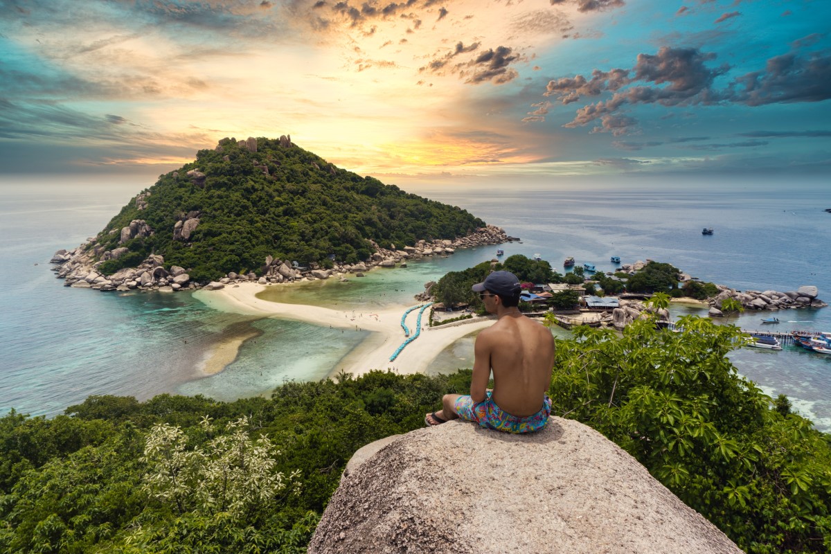 Sunset on Koh Nang Yuan Island in Koh Tao Thailand.